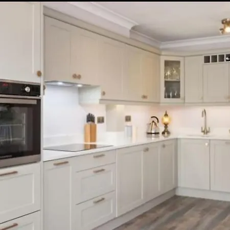 Stylish 2 Bed In With En-suite And Parking Dom wakacyjny Kilcock